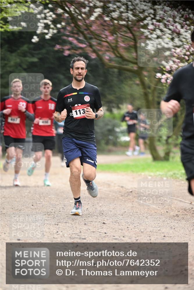 13.04.2025 - Hammer Lauf Dr. Thomas Lammeyer http://msf.ph/oto/7642352 13.04.2025 10:11:27 Laufen 457, 18, 15, 113 meine-sportfotos.de