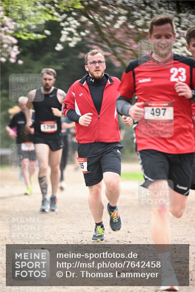 13.04.2025 - Hammer Lauf Dr. Thomas Lammeyer http://msf.ph/oto/7642458 13.04.2025 10:11:33 Laufen 1796, 35, 497, 23 meine-sportfotos.de