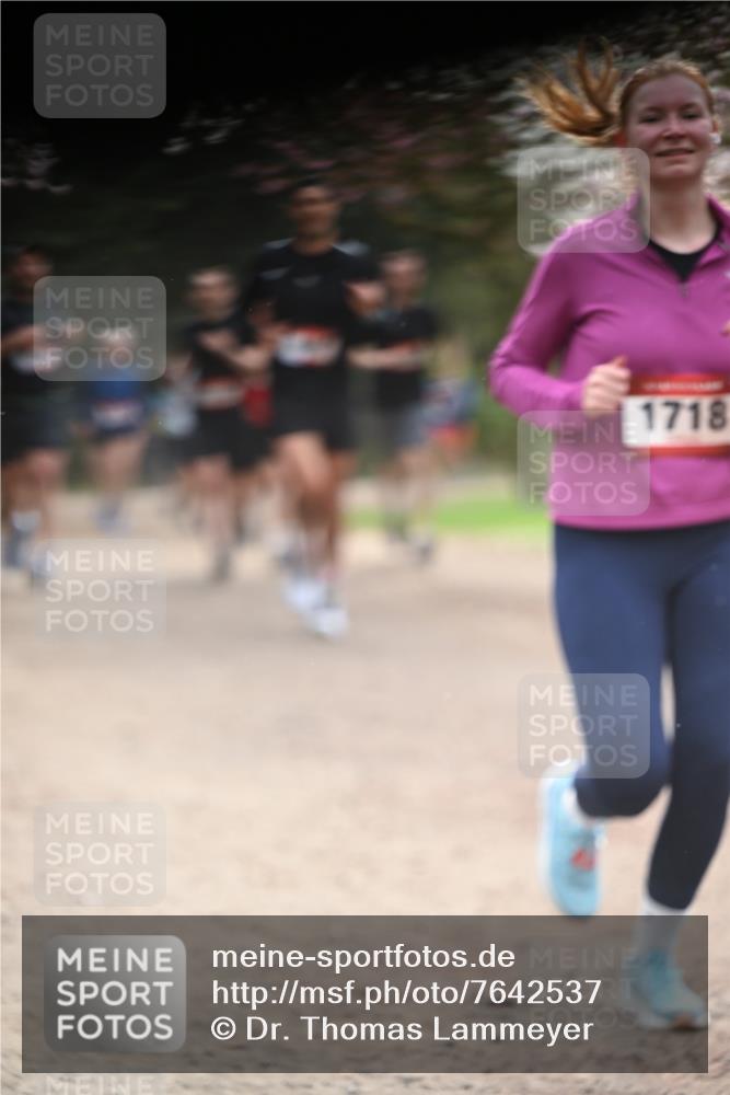 13.04.2025 - Hammer Lauf Dr. Thomas Lammeyer http://msf.ph/oto/7642537 13.04.2025 10:11:41 Laufen 1718 meine-sportfotos.de