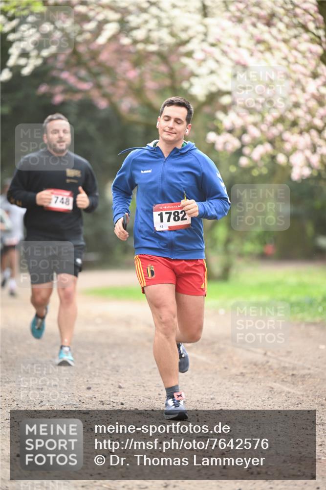13.04.2025 - Hammer Lauf Dr. Thomas Lammeyer http://msf.ph/oto/7642576 13.04.2025 10:11:57 Laufen 748, 15, 1782, 13 meine-sportfotos.de