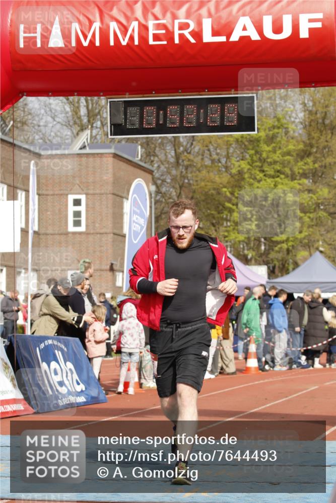 13.04.2025 - Hammer Lauf A. Gomolzig http://msf.ph/oto/7644493 13.04.2025 10:38:29 Ziel 450, 935 meine-sportfotos.de