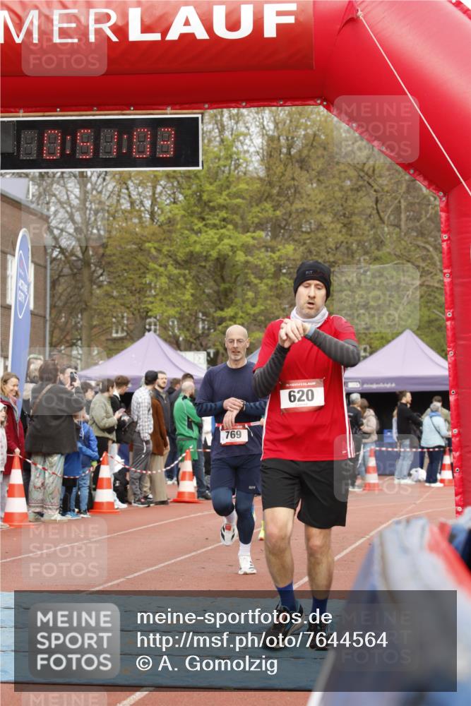 13.04.2025 - Hammer Lauf A. Gomolzig http://msf.ph/oto/7644564 13.04.2025 10:37:03 Ziel 122, 620, 769, 1182, 1795 meine-sportfotos.de