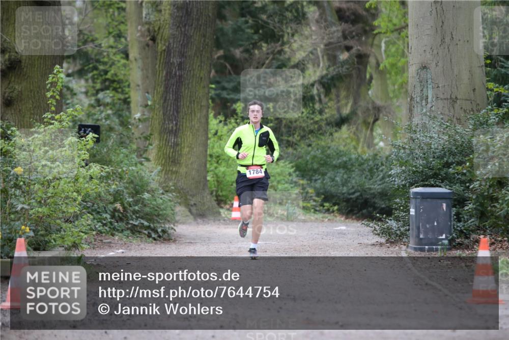 13.04.2025 - Hammer Lauf Jannik Wohlers http://msf.ph/oto/7644754 13.04.2025 11:50:12 Laufen 1784 meine-sportfotos.de