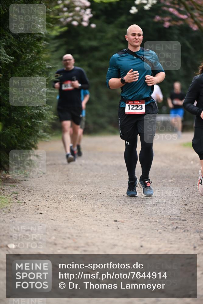 13.04.2025 - Hammer Lauf Dr. Thomas Lammeyer http://msf.ph/oto/7644914 13.04.2025 10:14:24 Laufen 1223 meine-sportfotos.de