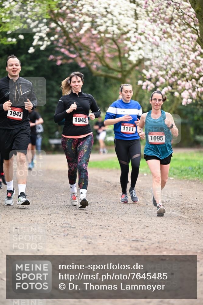 13.04.2025 - Hammer Lauf Dr. Thomas Lammeyer http://msf.ph/oto/7645485 13.04.2025 10:15:12 Laufen 1943, 1942, 1111, 1095 meine-sportfotos.de