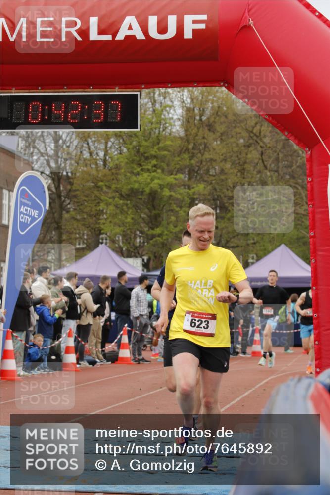 13.04.2025 - Hammer Lauf A. Gomolzig http://msf.ph/oto/7645892 13.04.2025 10:28:36 Ziel 623, 1140, 1300, 1704 meine-sportfotos.de