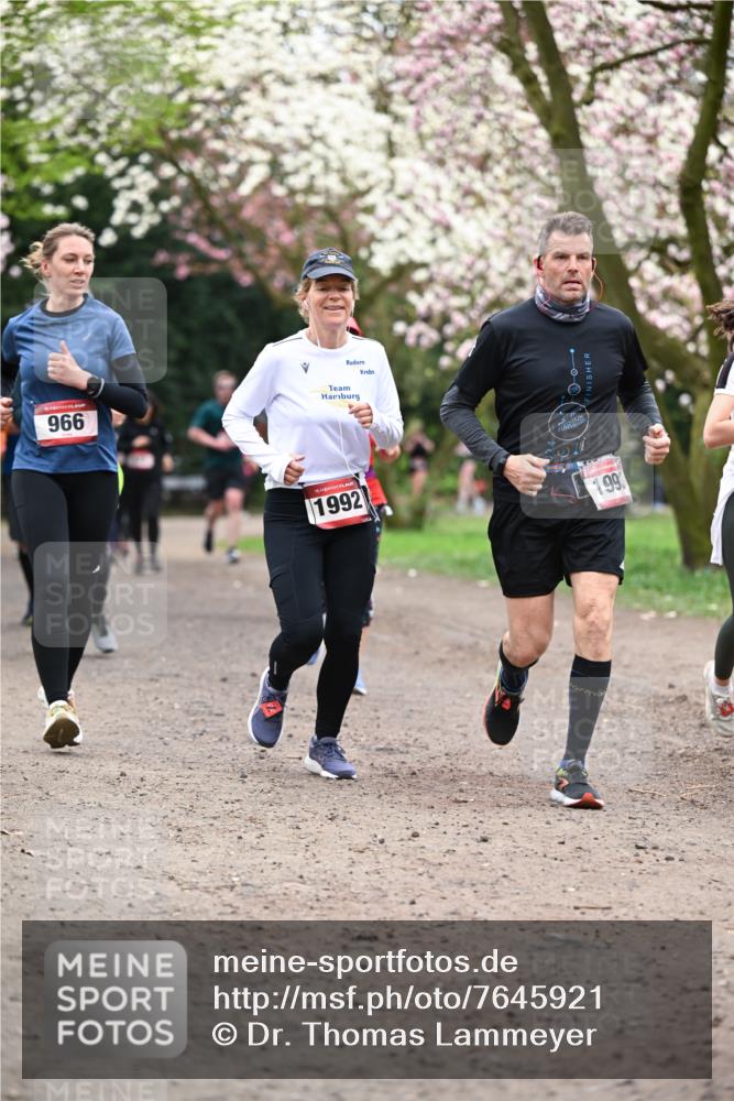13.04.2025 - Hammer Lauf Dr. Thomas Lammeyer http://msf.ph/oto/7645921 13.04.2025 10:15:43 Laufen 966, 15, 1992, 199 meine-sportfotos.de