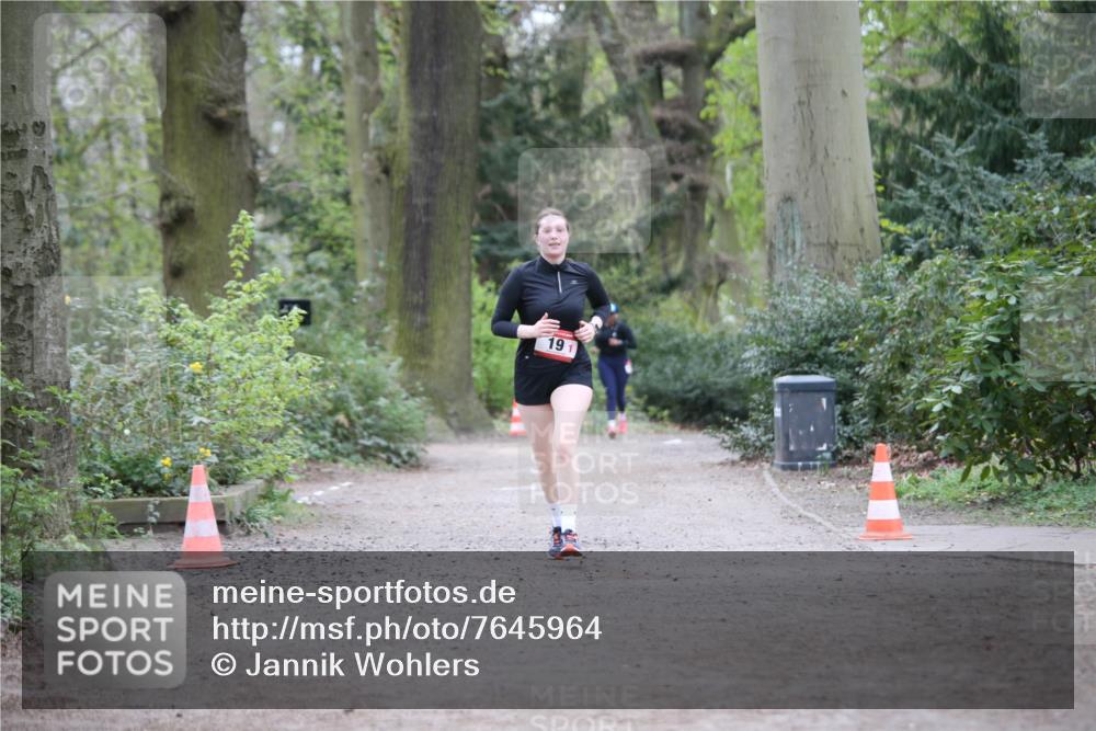 13.04.2025 - Hammer Lauf Jannik Wohlers http://msf.ph/oto/7645964 13.04.2025 11:37:33 Laufen 191 meine-sportfotos.de