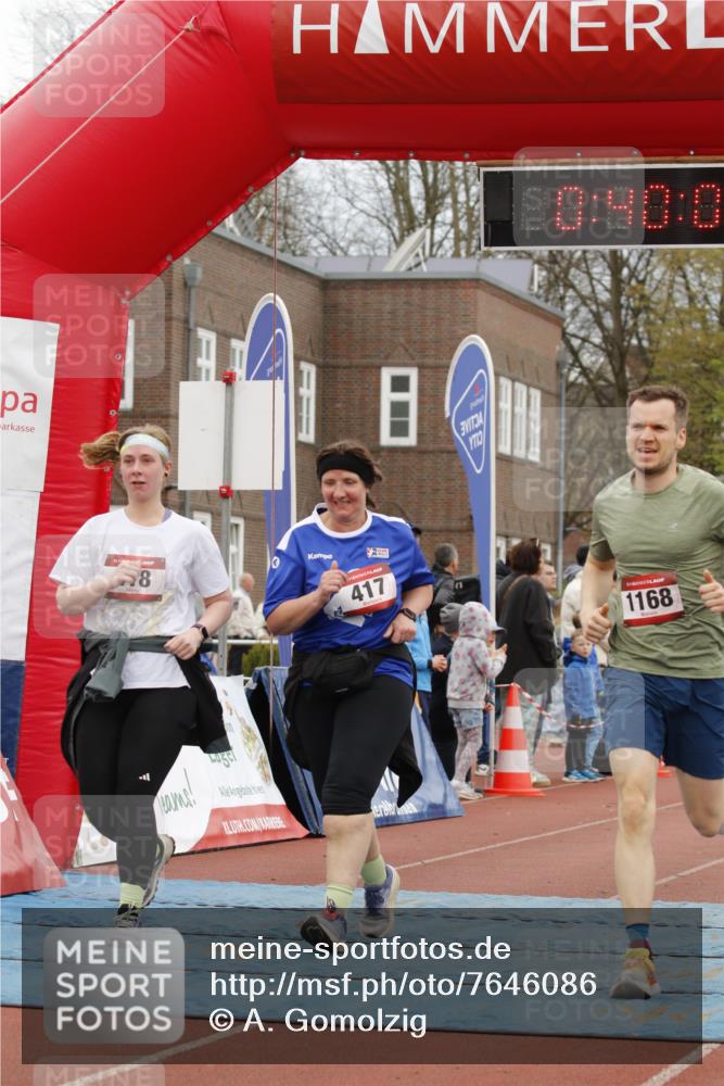 13.04.2025 - Hammer Lauf A. Gomolzig http://msf.ph/oto/7646086 13.04.2025 10:26:01 Ziel 417, 418, 1168 meine-sportfotos.de