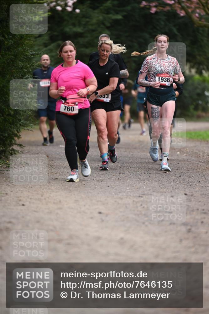 13.04.2025 - Hammer Lauf Dr. Thomas Lammeyer http://msf.ph/oto/7646135 13.04.2025 10:16:02 Laufen 6834, 760, 33, 1936, 66 meine-sportfotos.de