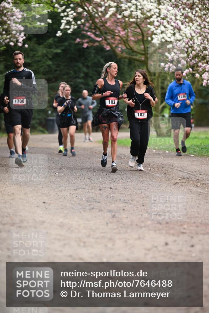 13.04.2025 - Hammer Lauf Dr. Thomas Lammeyer http://msf.ph/oto/7646488 13.04.2025 10:16:22 Laufen 1788, 183, 182, 1786 meine-sportfotos.de
