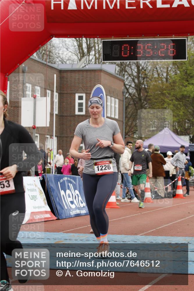 13.04.2025 - Hammer Lauf A. Gomolzig http://msf.ph/oto/7646512 13.04.2025 10:21:26 Ziel 265, 266, 697, 703, 1226 meine-sportfotos.de