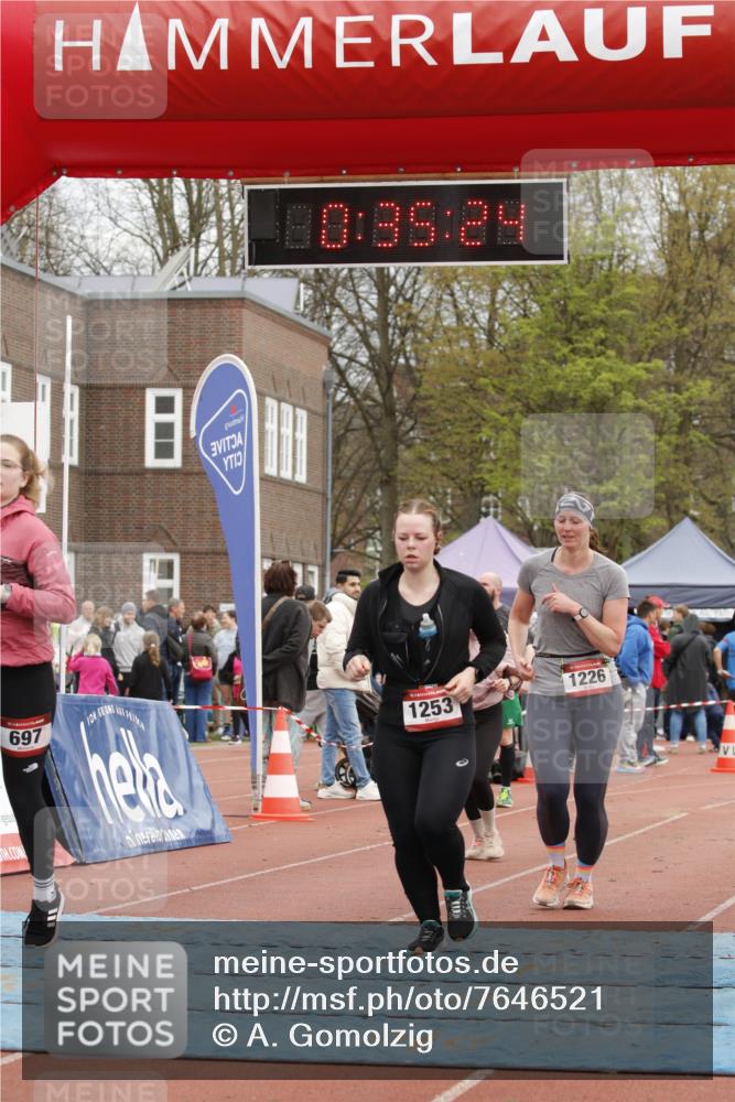 13.04.2025 - Hammer Lauf A. Gomolzig http://msf.ph/oto/7646521 13.04.2025 10:21:24 Ziel 265, 266, 697, 703, 1226 meine-sportfotos.de