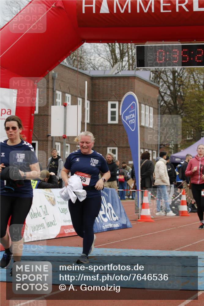 13.04.2025 - Hammer Lauf A. Gomolzig http://msf.ph/oto/7646536 13.04.2025 10:21:20 Ziel 265, 266, 697, 1226 meine-sportfotos.de