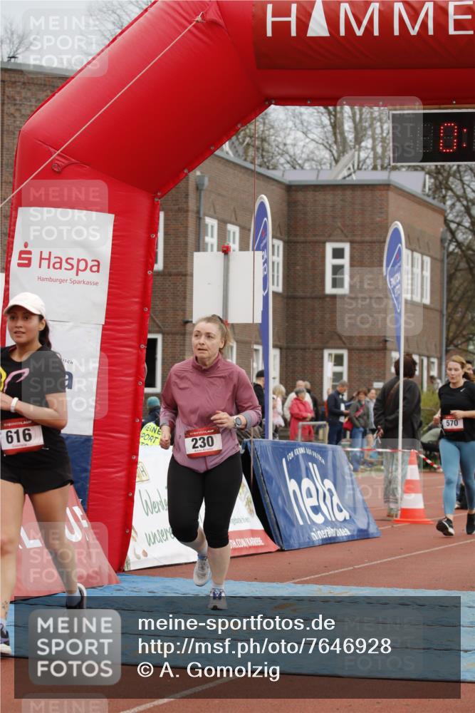 13.04.2025 - Hammer Lauf A. Gomolzig http://msf.ph/oto/7646928 13.04.2025 10:19:09 Ziel 230, 570, 616 meine-sportfotos.de