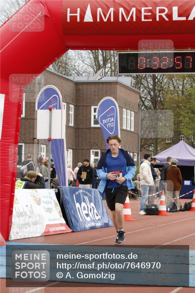 13.04.2025 - Hammer Lauf A. Gomolzig http://msf.ph/oto/7646970 13.04.2025 10:18:57 Ziel 259 meine-sportfotos.de