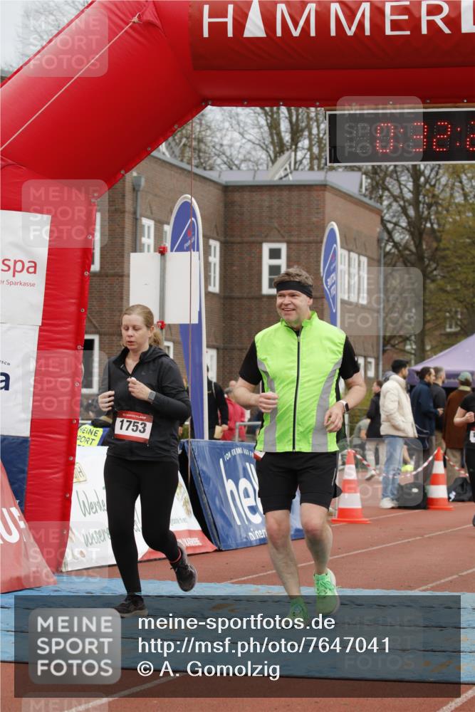 13.04.2025 - Hammer Lauf A. Gomolzig http://msf.ph/oto/7647041 13.04.2025 10:18:25 Ziel 345, 1752, 1753 meine-sportfotos.de