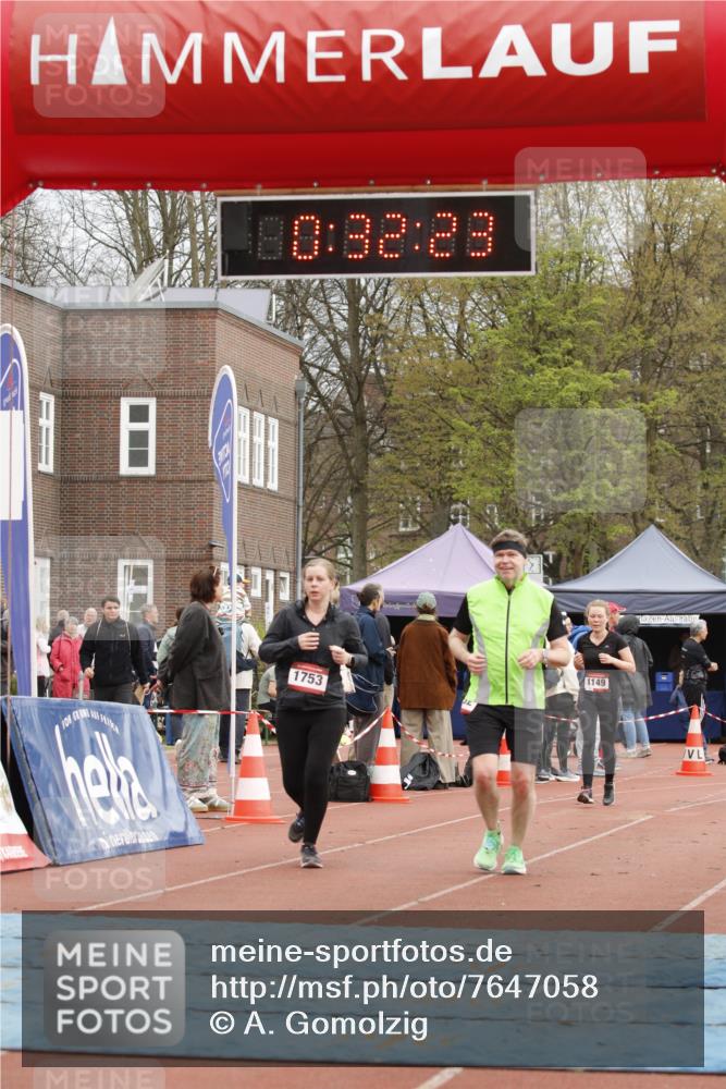 13.04.2025 - Hammer Lauf A. Gomolzig http://msf.ph/oto/7647058 13.04.2025 10:18:23 Ziel 1752, 1753 meine-sportfotos.de