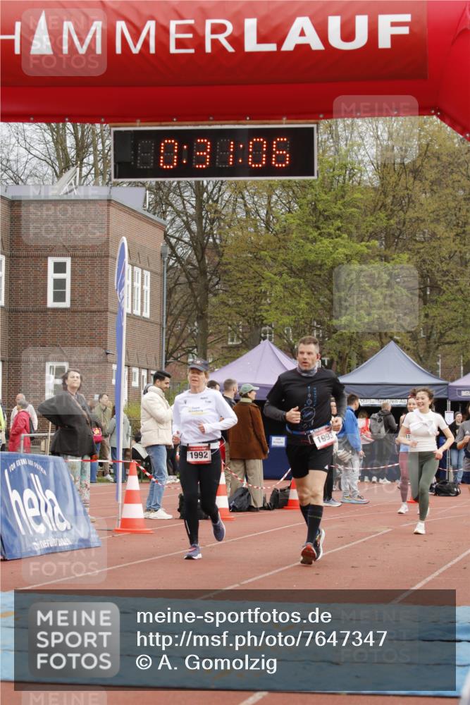 13.04.2025 - Hammer Lauf A. Gomolzig http://msf.ph/oto/7647347 13.04.2025 10:17:05 Ziel 365, 368, 573, 1069, 1932, 1992, 1993 meine-sportfotos.de