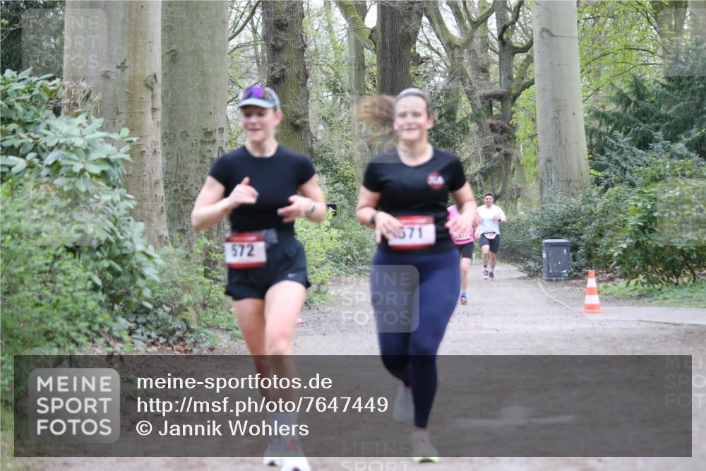 13.04.2025 - Hammer Lauf Jannik Wohlers http://msf.ph/oto/7647449 13.04.2025 11:30:31 Laufen 1571, 572 meine-sportfotos.de