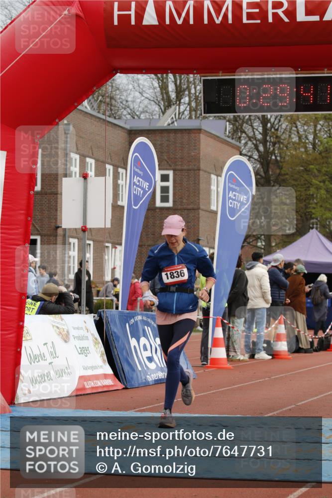 13.04.2025 - Hammer Lauf A. Gomolzig http://msf.ph/oto/7647731 13.04.2025 10:15:40 Ziel 323, 1323, 1342, 1836 meine-sportfotos.de