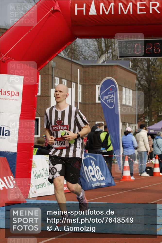13.04.2025 - Hammer Lauf A. Gomolzig http://msf.ph/oto/7648549 13.04.2025 10:12:22 Ziel 150, 1059, 1060, 1857 meine-sportfotos.de