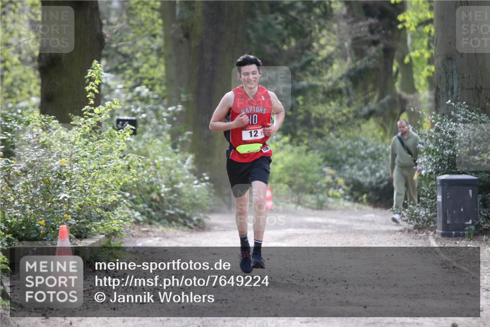 13.04.2025 - Hammer Lauf Jannik Wohlers http://msf.ph/oto/7649224 13.04.2025 11:23:45 Laufen 10, 121, 00 meine-sportfotos.de