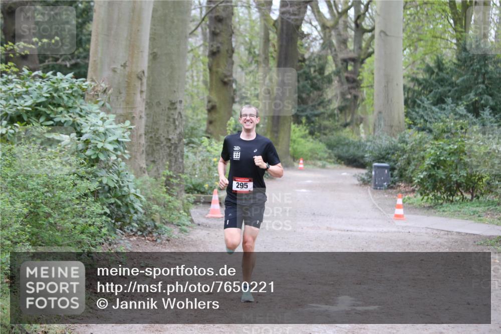 13.04.2025 - Hammer Lauf Jannik Wohlers http://msf.ph/oto/7650221 13.04.2025 10:04:09 Laufen 295 meine-sportfotos.de