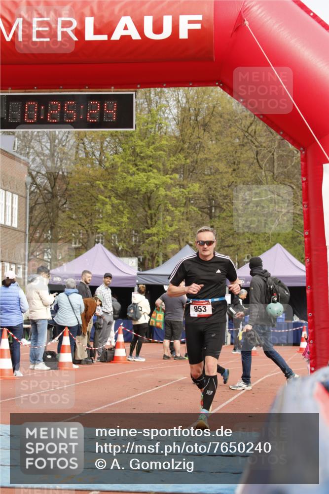 13.04.2025 - Hammer Lauf A. Gomolzig http://msf.ph/oto/7650240 13.04.2025 10:11:24 Ziel 430, 824, 953, 1708, 1801, 1849, 1864 meine-sportfotos.de
