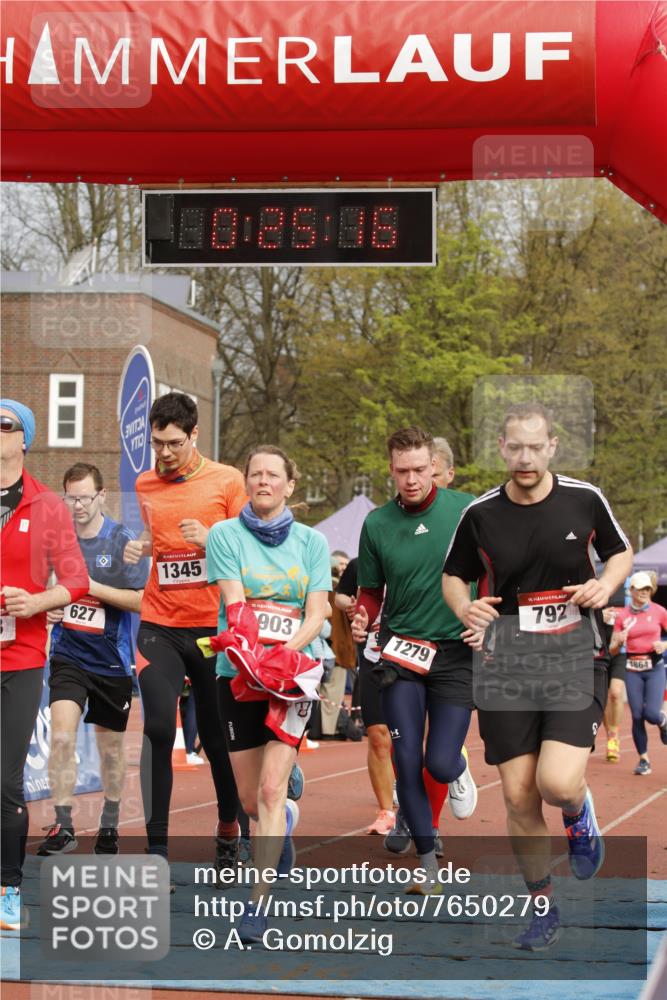 13.04.2025 - Hammer Lauf A. Gomolzig http://msf.ph/oto/7650279 13.04.2025 10:11:15 Ziel 430, 627, 648, 792, 824, 936, 1021, 1106, 1279, 1345, 1708, 1801, 1849, 1864, 1903 meine-sportfotos.de