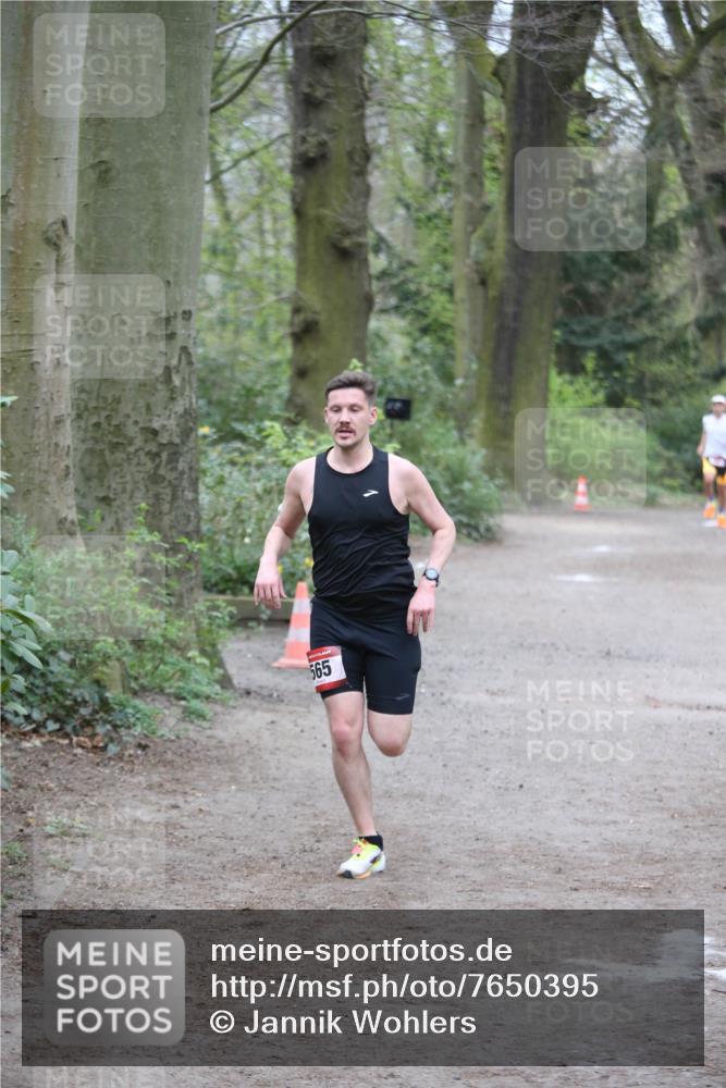 13.04.2025 - Hammer Lauf Jannik Wohlers http://msf.ph/oto/7650395 13.04.2025 10:03:53 Laufen 565 meine-sportfotos.de