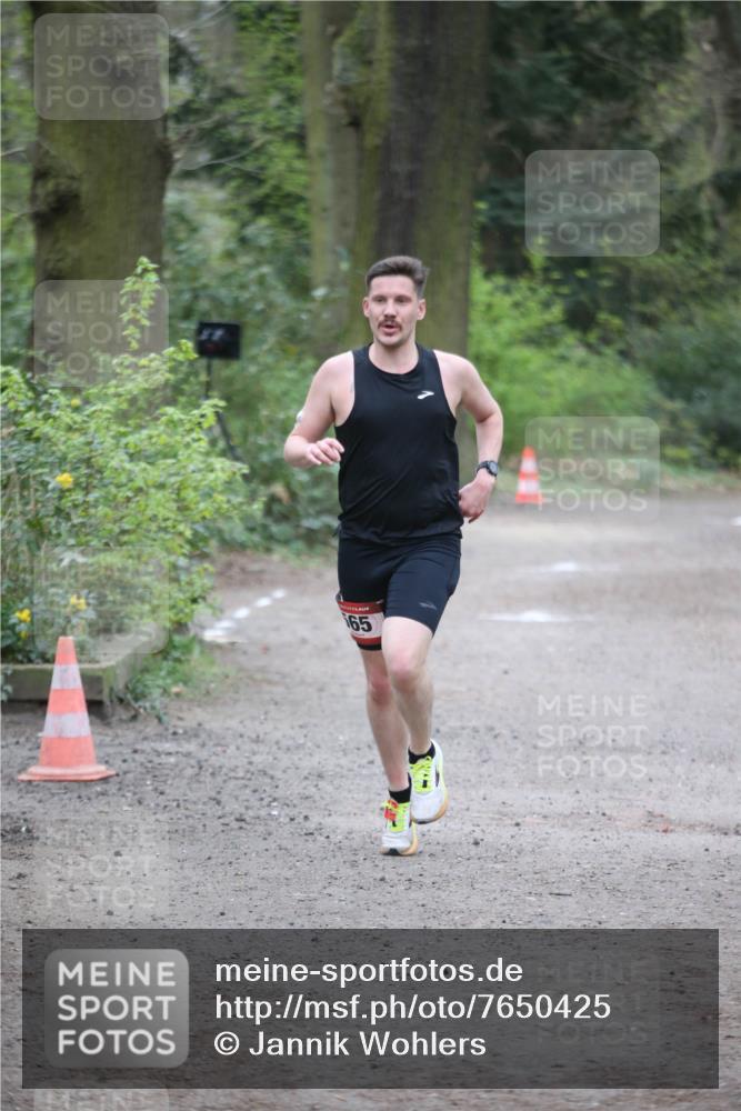 13.04.2025 - Hammer Lauf Jannik Wohlers http://msf.ph/oto/7650425 13.04.2025 10:03:51 Laufen 165 meine-sportfotos.de