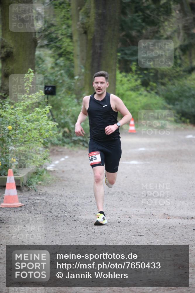 13.04.2025 - Hammer Lauf Jannik Wohlers http://msf.ph/oto/7650433 13.04.2025 10:03:51 Laufen 565 meine-sportfotos.de