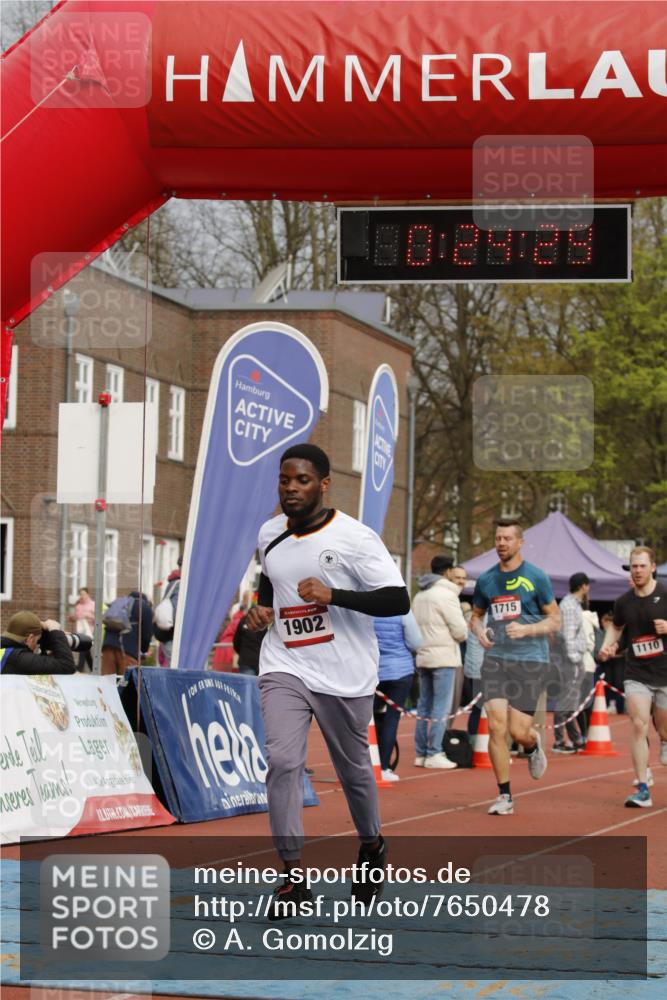 13.04.2025 - Hammer Lauf A. Gomolzig http://msf.ph/oto/7650478 13.04.2025 10:10:24 Ziel 255, 620, 1110, 1148, 1229, 1330, 1714, 1715, 1716, 1743, 1902, 1949 meine-sportfotos.de