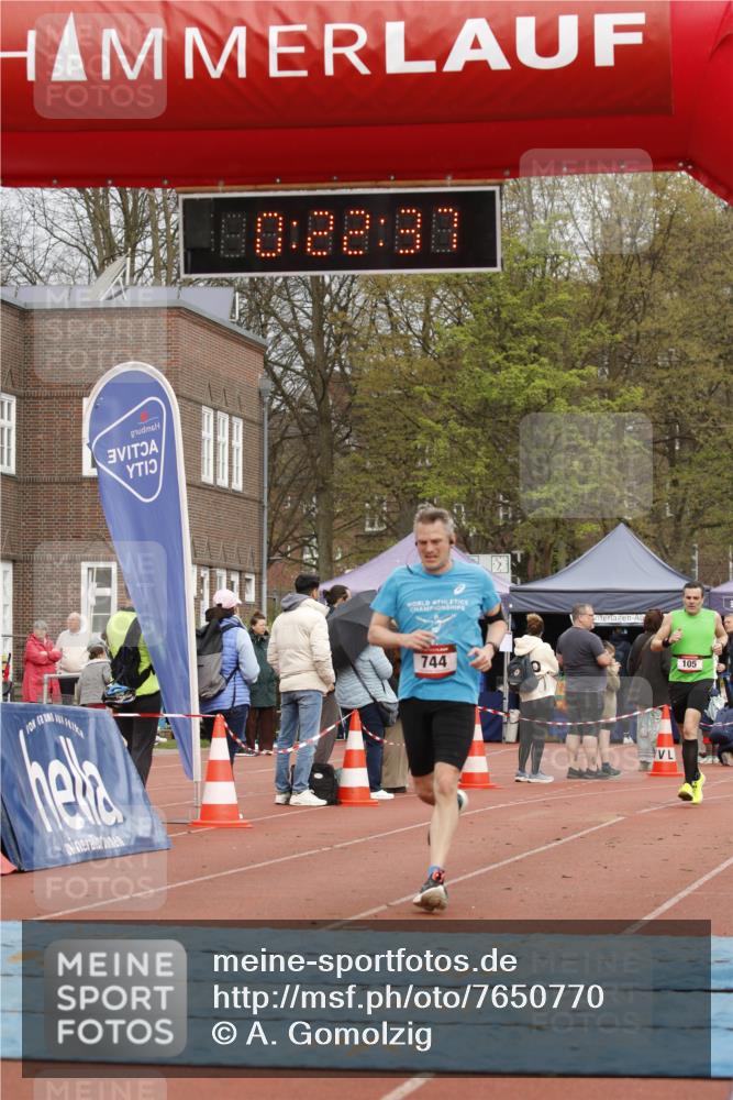 13.04.2025 - Hammer Lauf A. Gomolzig http://msf.ph/oto/7650770 13.04.2025 10:08:37 Ziel 105, 239, 649, 744, 766, 1763, 1987 meine-sportfotos.de