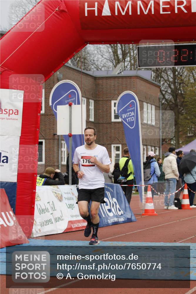 13.04.2025 - Hammer Lauf A. Gomolzig http://msf.ph/oto/7650774 13.04.2025 10:08:34 Ziel 132, 239, 744, 766, 1349, 1763, 1987 meine-sportfotos.de