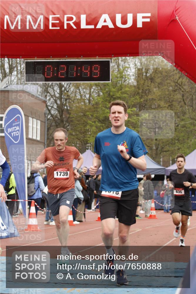 13.04.2025 - Hammer Lauf A. Gomolzig http://msf.ph/oto/7650888 13.04.2025 10:07:48 Ziel 205, 635, 1318, 1739, 1959 meine-sportfotos.de