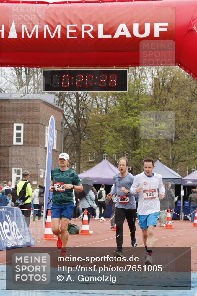13.04.2025 - Hammer Lauf A. Gomolzig http://msf.ph/oto/7651005 13.04.2025 10:06:28 Ziel 102, 656, 1362, 1985 meine-sportfotos.de