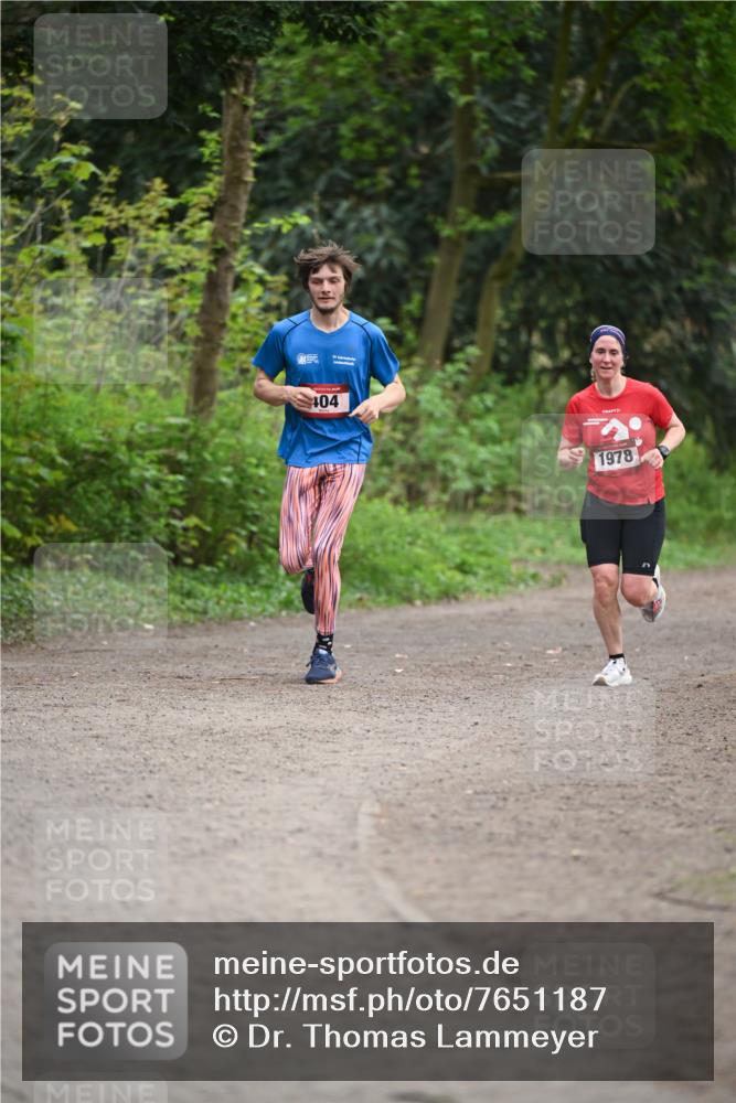 13.04.2025 - Hammer Lauf Dr. Thomas Lammeyer http://msf.ph/oto/7651187 13.04.2025 10:27:46 Laufen 104, 1978 meine-sportfotos.de