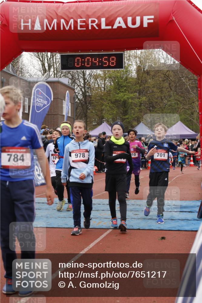 13.04.2025 - Hammer Lauf A. Gomolzig http://msf.ph/oto/7651217 13.04.2025 09:23:06 Ziel 613, 701, 755, 784, 910, 972, 978, 996, 1133, 1308, 1422, 1729 meine-sportfotos.de