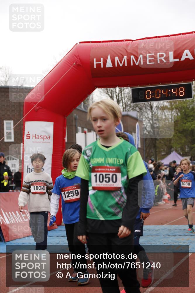 13.04.2025 - Hammer Lauf A. Gomolzig http://msf.ph/oto/7651240 13.04.2025 09:22:56 Ziel 535, 784, 883, 909, 931, 968, 1034, 1038, 1050, 1102, 1235, 1259, 1306, 1308, 1417, 1726, 1833 meine-sportfotos.de