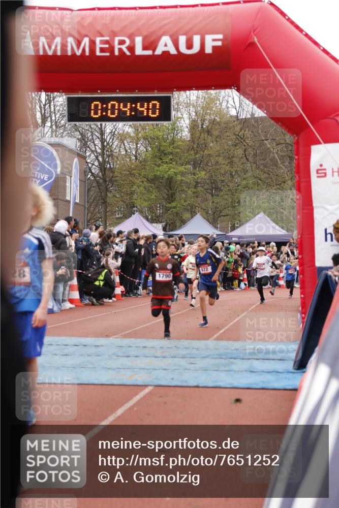 13.04.2025 - Hammer Lauf A. Gomolzig http://msf.ph/oto/7651252 13.04.2025 09:22:48 Ziel 535, 672, 931, 968, 1034, 1050, 1235, 1259, 1306, 1402, 1528, 1726, 1790 meine-sportfotos.de
