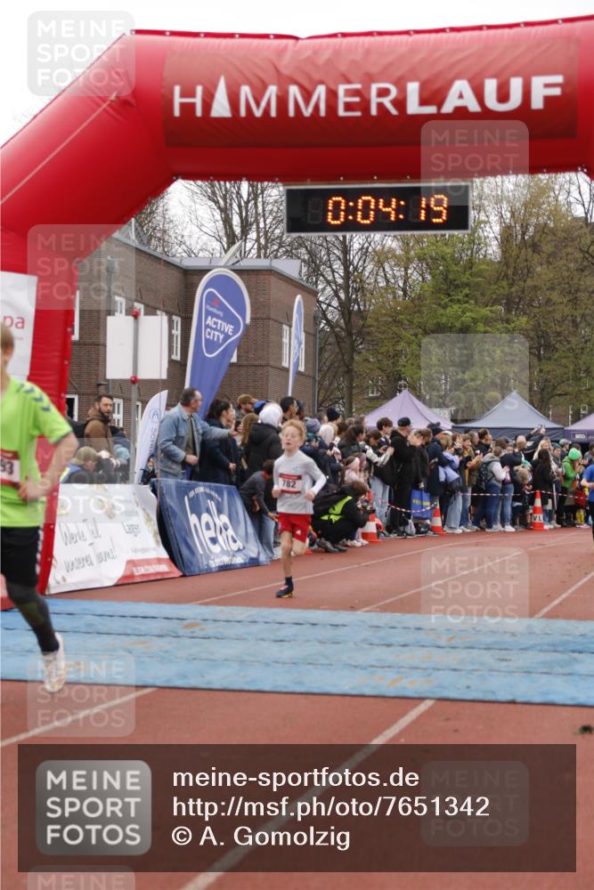 13.04.2025 - Hammer Lauf A. Gomolzig http://msf.ph/oto/7651342 13.04.2025 09:22:27 Ziel 458, 782, 822, 1073, 1221, 1915 meine-sportfotos.de