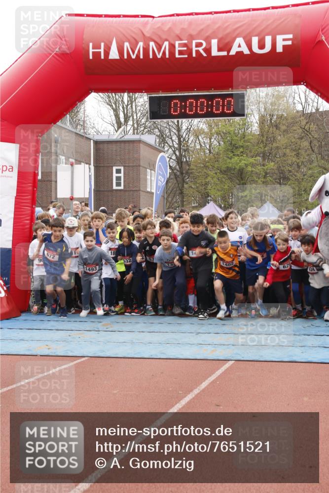 13.04.2025 - Hammer Lauf A. Gomolzig http://msf.ph/oto/7651521 13.04.2025 09:18:07 Ziel 403, 424, 457, 458, 478, 508, 535, 541, 594, 610, 613, 629, 657, 672, 687, 700, 701, 755, 782, 785, 799, 800, 822, 825, 847, 849, 861, 877, 883, 887, 891, 892, 894, 898, 907, 909, 918, 925, 930, 931, 932, 933, 944, 968, 972, 978, 984, 985, 988, 996, 1012, 1020, 1034, 1038, 1056, 1073, 1089, 1102, 1133, 1159 meine-sportfotos.de