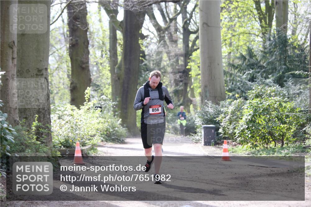 13.04.2025 - Hammer Lauf Jannik Wohlers http://msf.ph/oto/7651982 13.04.2025 10:46:37 Laufen 856 meine-sportfotos.de