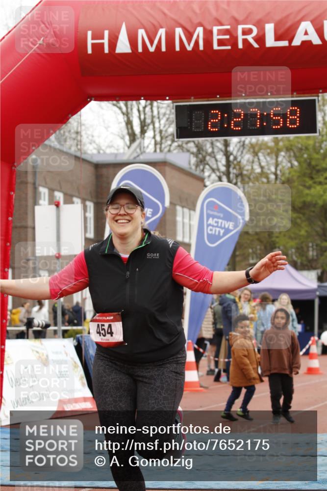 13.04.2025 - Hammer Lauf A. Gomolzig http://msf.ph/oto/7652175 13.04.2025 13:27:56 Ziel 454 meine-sportfotos.de
