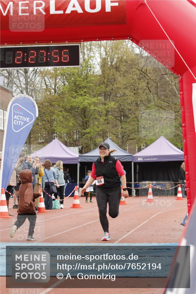 13.04.2025 - Hammer Lauf A. Gomolzig http://msf.ph/oto/7652194 13.04.2025 13:27:54 Ziel 454 meine-sportfotos.de