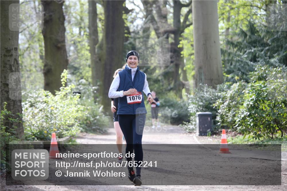 13.04.2025 - Hammer Lauf Jannik Wohlers http://msf.ph/oto/7652241 13.04.2025 10:44:49 Laufen 1076 meine-sportfotos.de