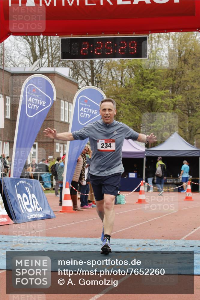 13.04.2025 - Hammer Lauf A. Gomolzig http://msf.ph/oto/7652260 13.04.2025 13:25:27 Ziel 234 meine-sportfotos.de