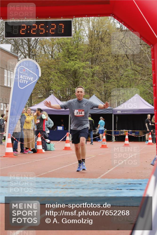 13.04.2025 - Hammer Lauf A. Gomolzig http://msf.ph/oto/7652268 13.04.2025 13:25:26 Ziel 234 meine-sportfotos.de